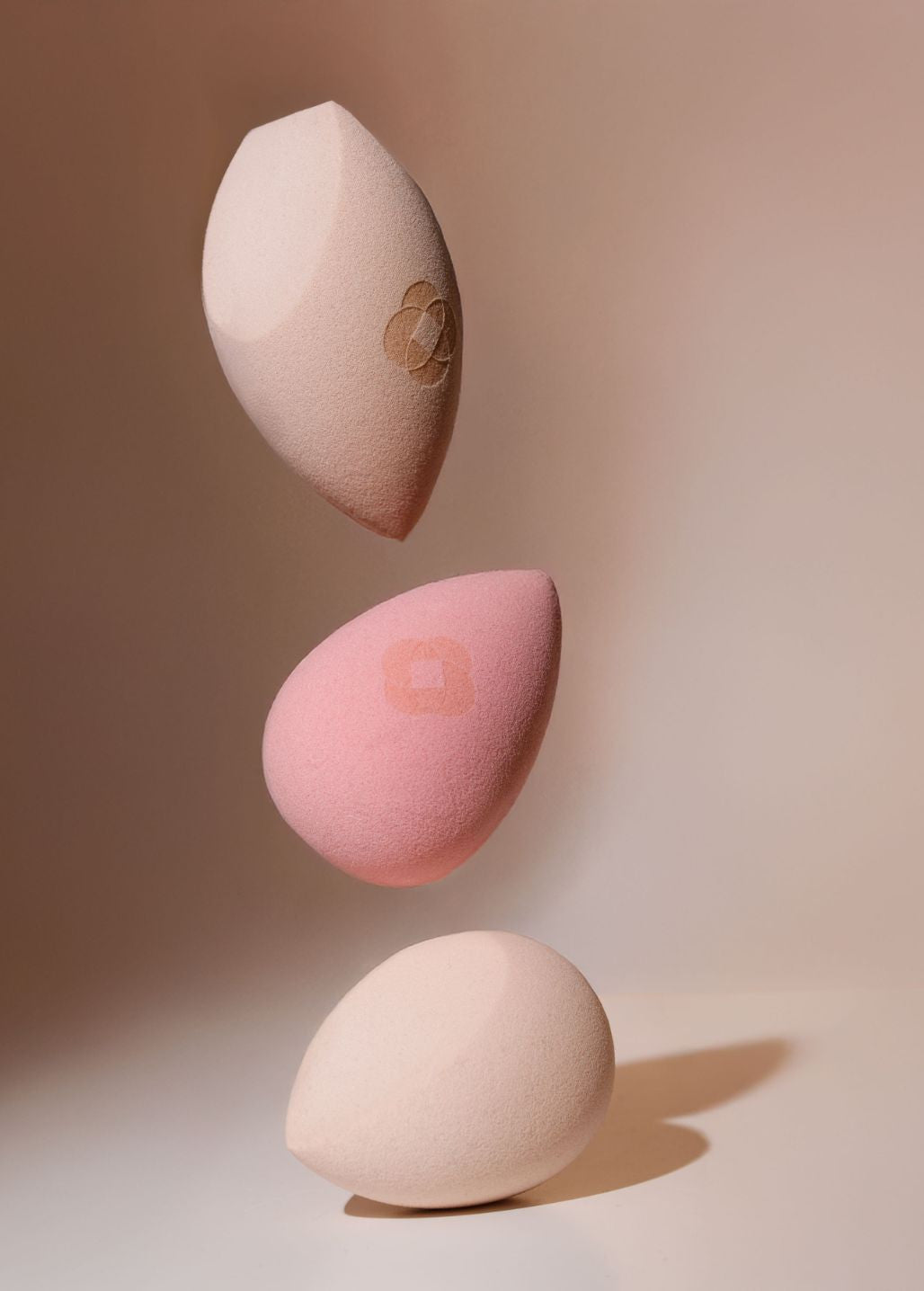 Gąbeczki do makijażu Softie Blend, Softie Sculpt i Softie Flex Annabelle Minerals