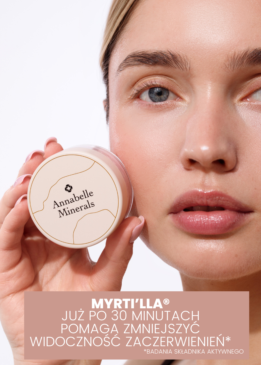 Puder wykończeniowy Light Fix Annabelle Minerals – subtelnie rozświetlone wykończenie skóry
