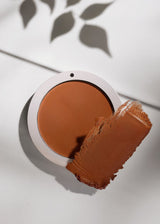 Tekstura bronzera Sculpt Balm Annabelle Minerals w odcieniu Sunkissed