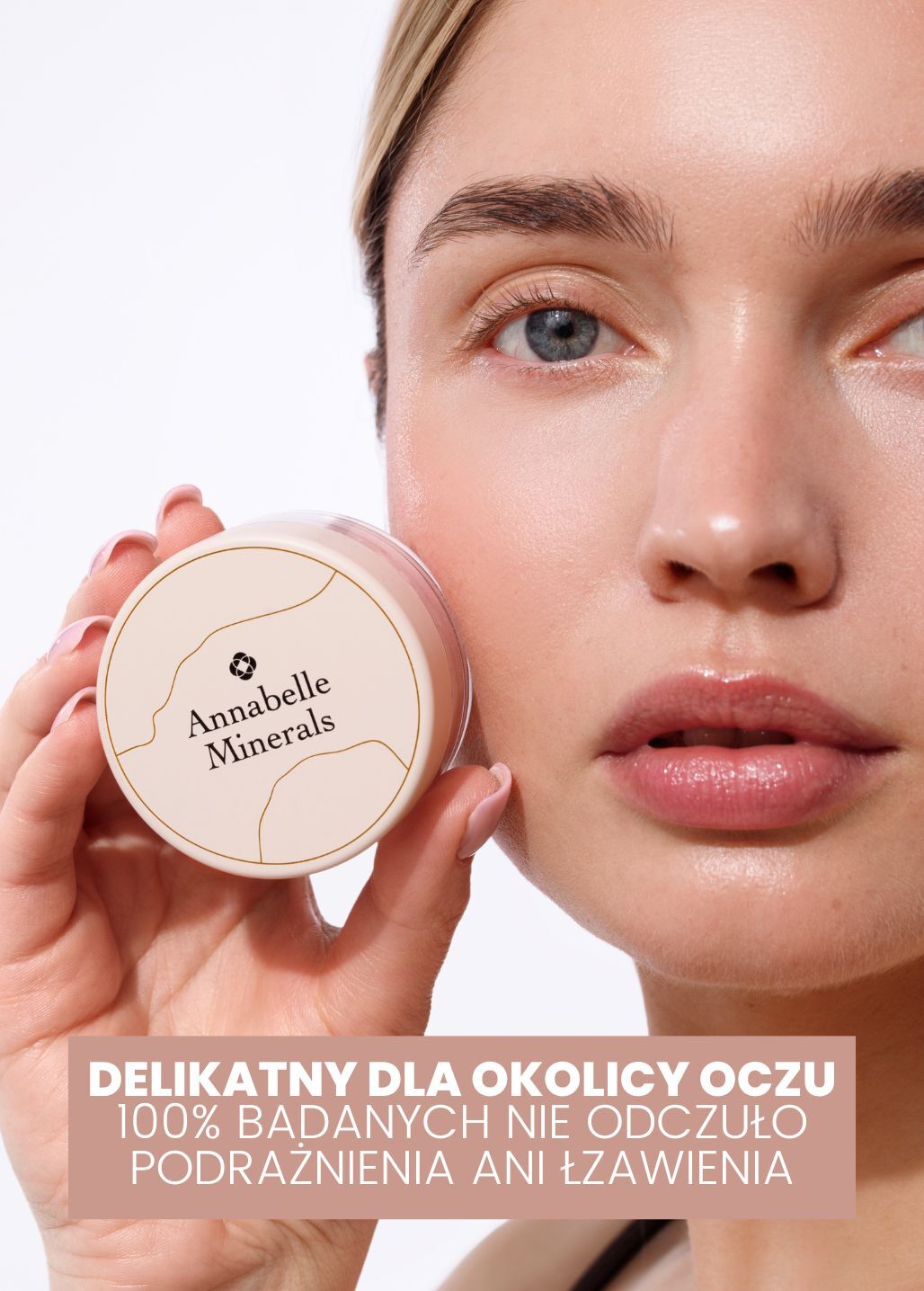 Różowy puder pod oczy Soft Set Annabelle Minerals – delikatny dla okolicy oczu