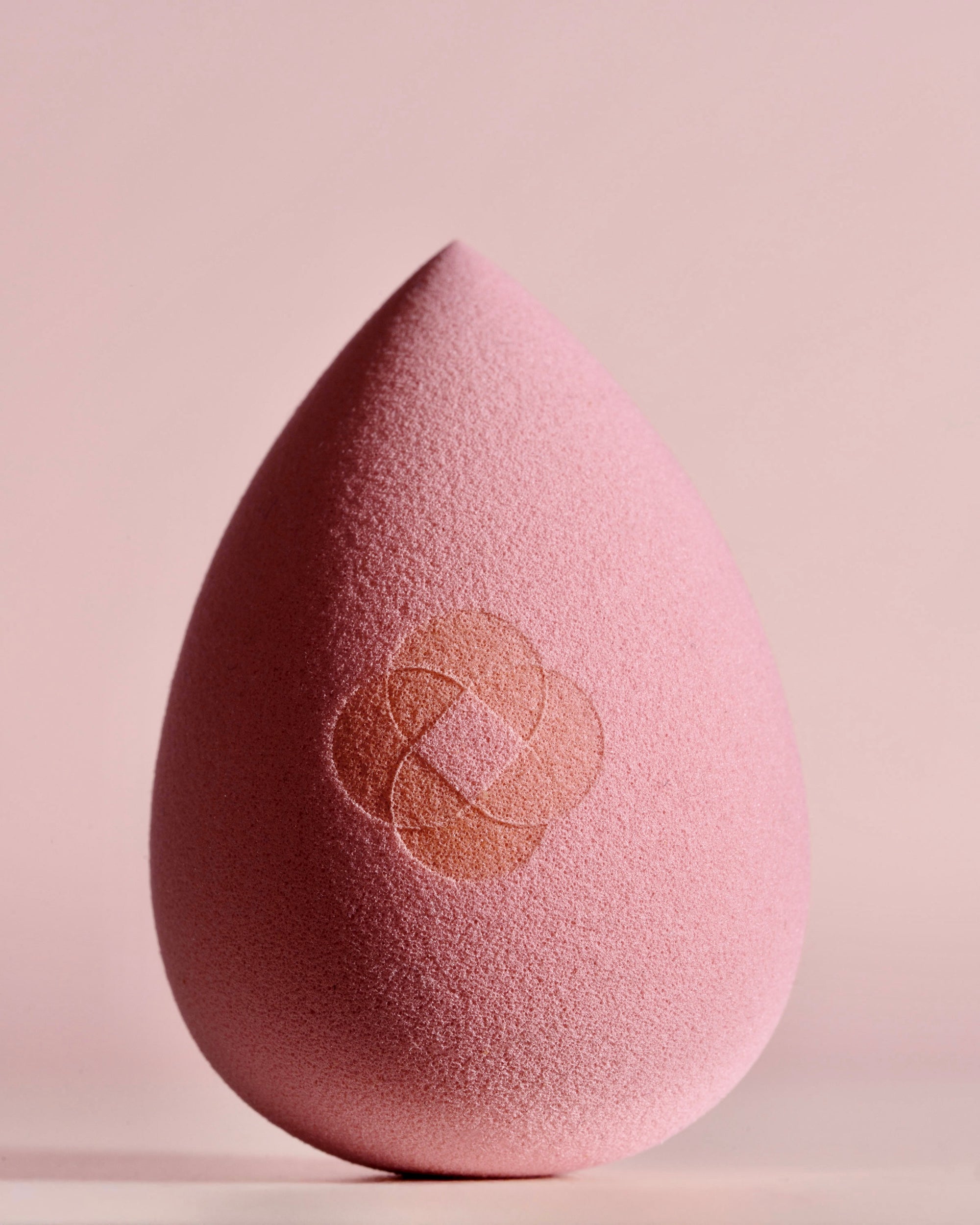 Dokonalý finiš, jemný dotek – houbička na make-up Softie Blend