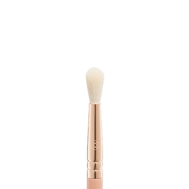 BLENDING eyeshadow brush