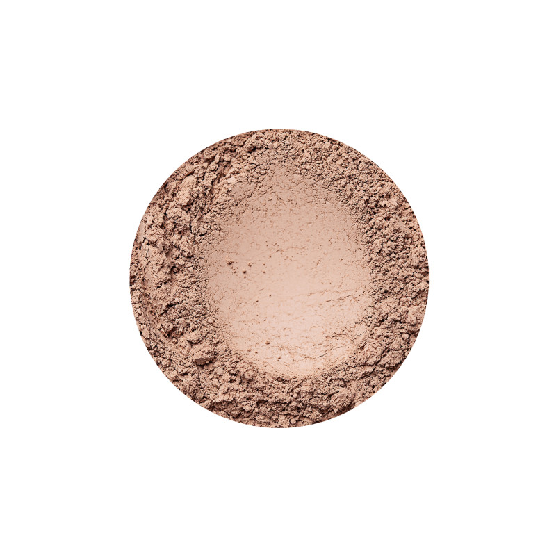 Golden Medium fényes hatású alapozó az Annabelle Mineralstól Golden Medium fényes hatású alapozó az Annabelle Mineralstól