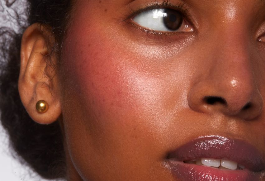 A pirosító nem hazudik. Mit mond rólad az az árnyalat, amit választasz? A pirosító nem hazudik. Mit mond rólad az az árnyalat, amit választasz?