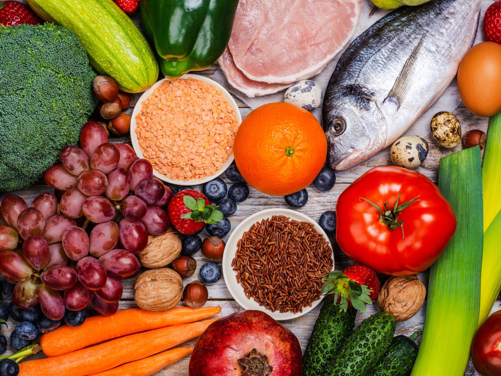 Dieta śródziemnomorska zalecenia, dla kogo, co jeść, niezalecane produkty