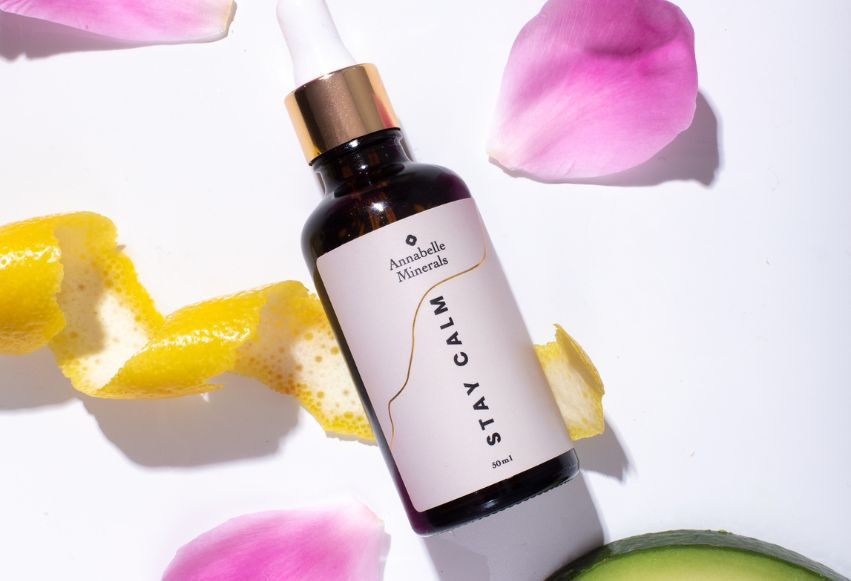 Ukojenie dla skóry wrażliwej: olejek Stay Calm Annabelle Minerals
