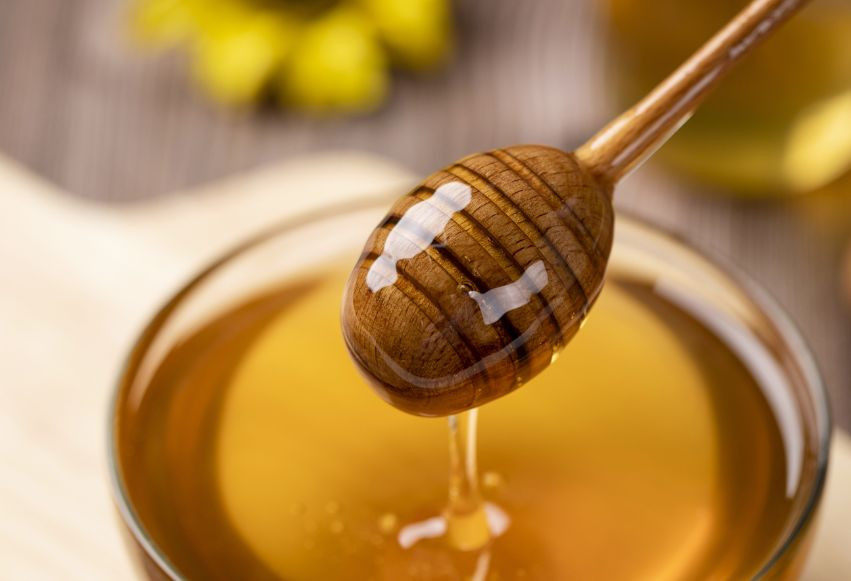 Miód w pielęgnacji włosów - miodowanie włosów Miód w pielęgnacji włosów - miodowanie włosów