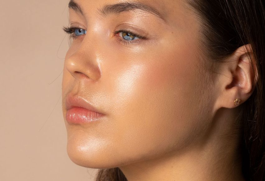 Dekalog skóry trądzikowej – 10 przykazań odpowiedniej pielęgnacji