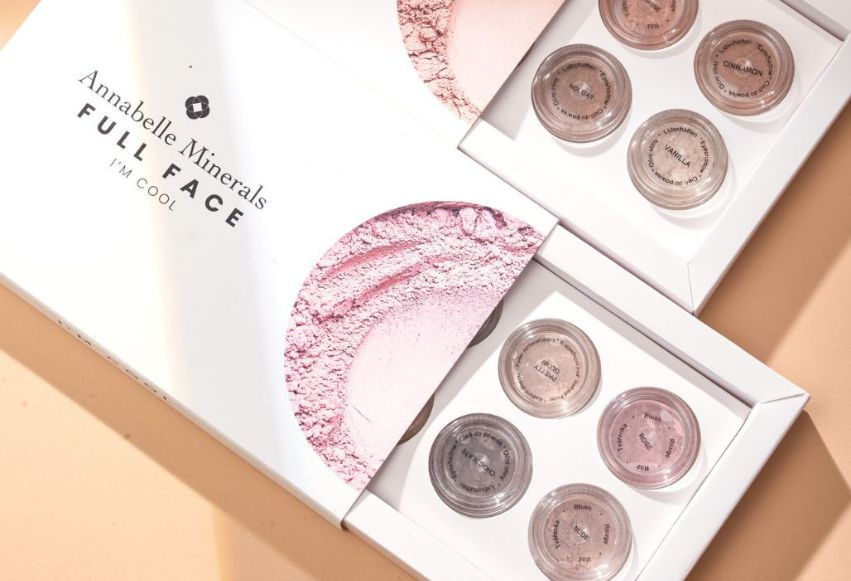 Miniaturki i próbki kosmetyczne – jak je wykorzystywać?