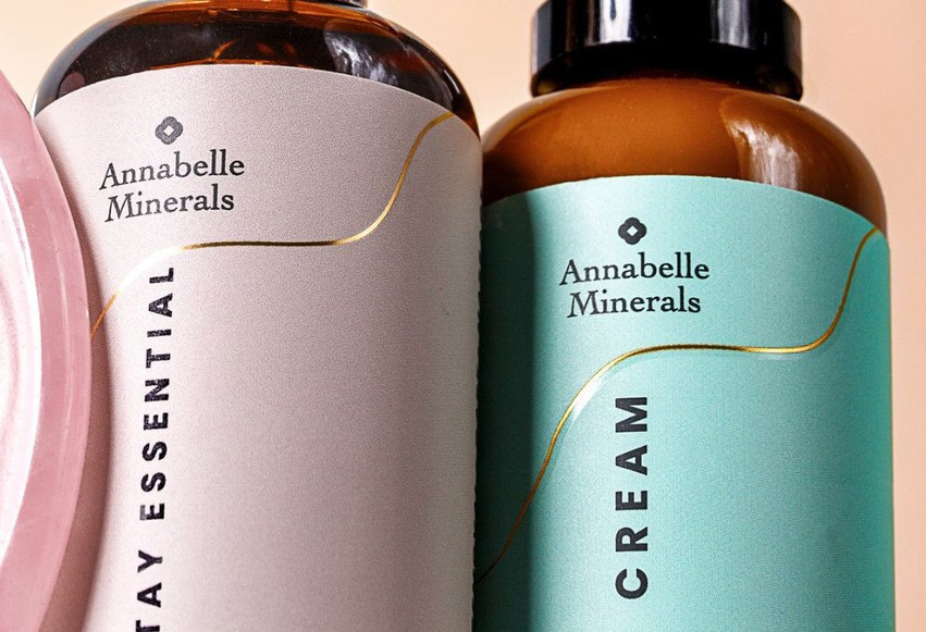 Twoja twarz również potrzebuje masażu. Kamień gua sha – jak stosować, aby osiągnąć najlepsze efekty?