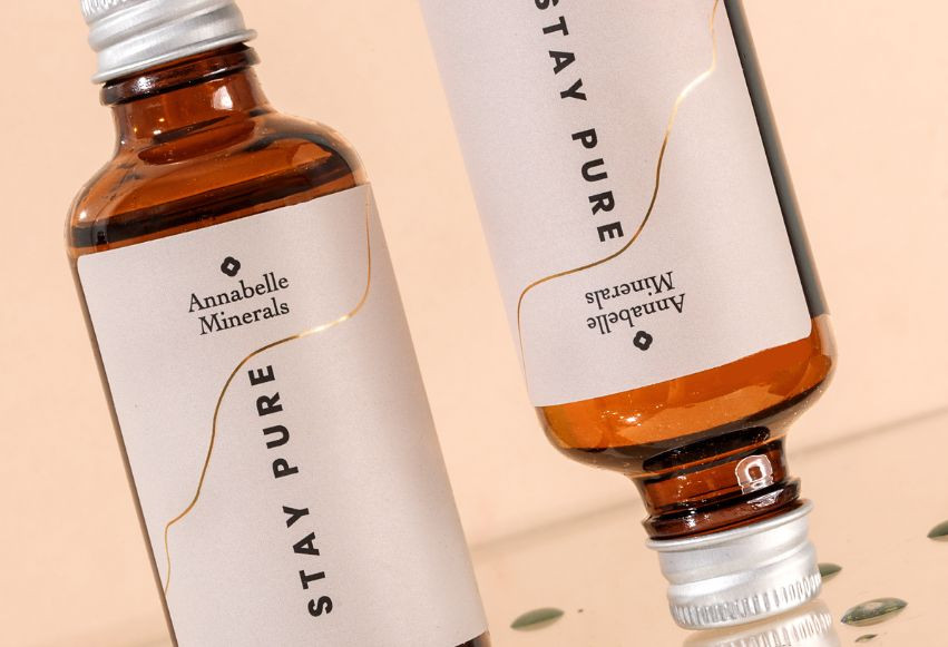 Trądzik na plecach - skąd się bierze i jak z nim walczyć? Trądzik na plecach - skąd się bierze i jak z nim walczyć?