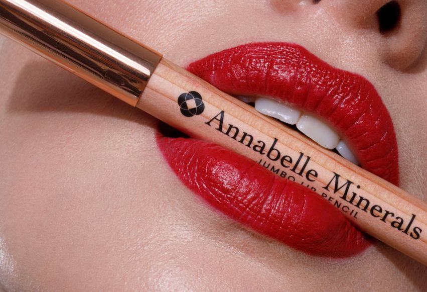 Jak nosić czerwoną szminkę?